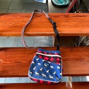 Kavu crossbody bag in beautiful condition - HTF Rack n Roll Print